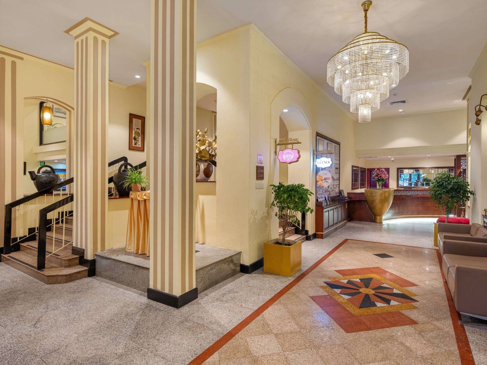 Lobby 4-2